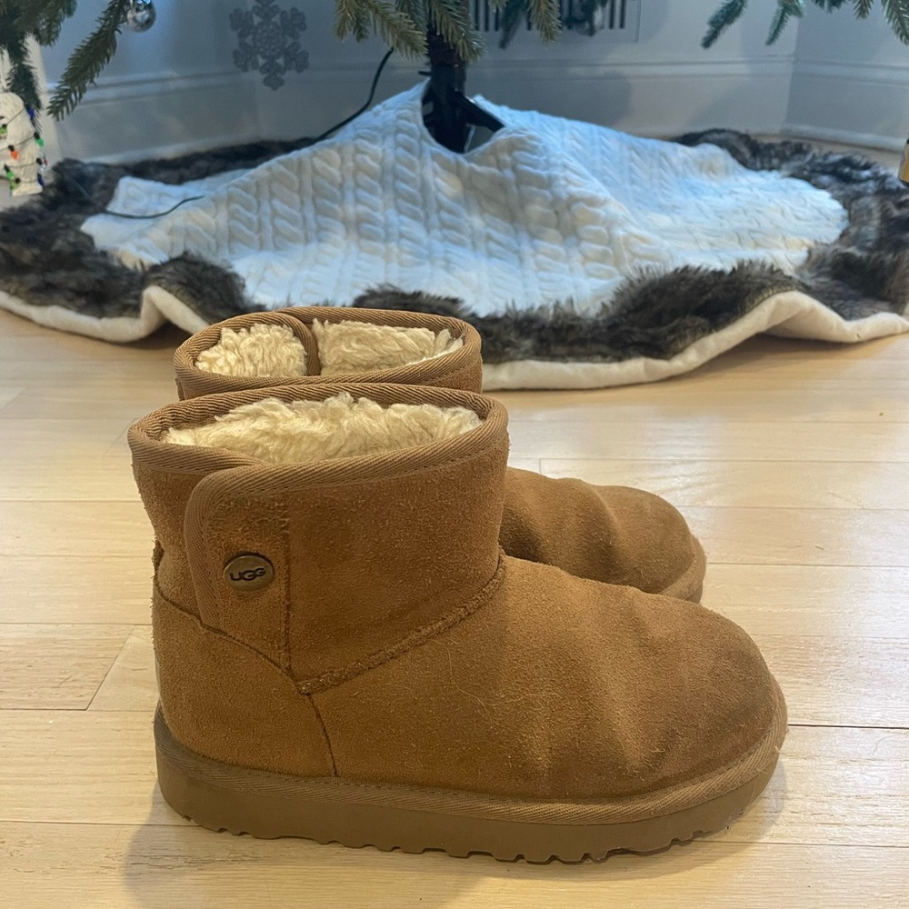 UGG Jona Boot.